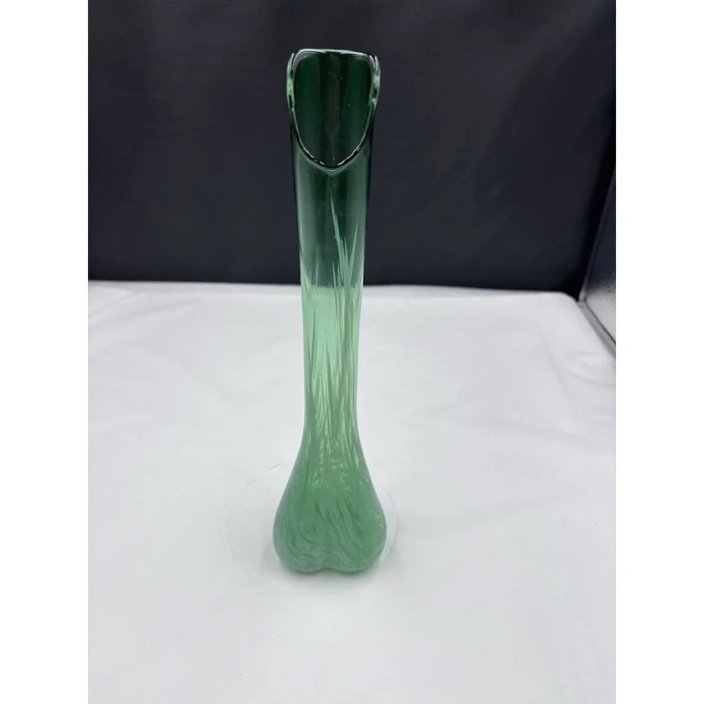 Antique Fenton Vase With‎ White Swirls No Callouts  Green Swirl. 3025 Vintage.